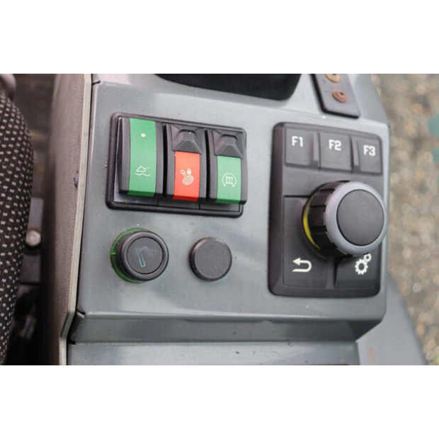 2018 نيوسون WL70-43204174