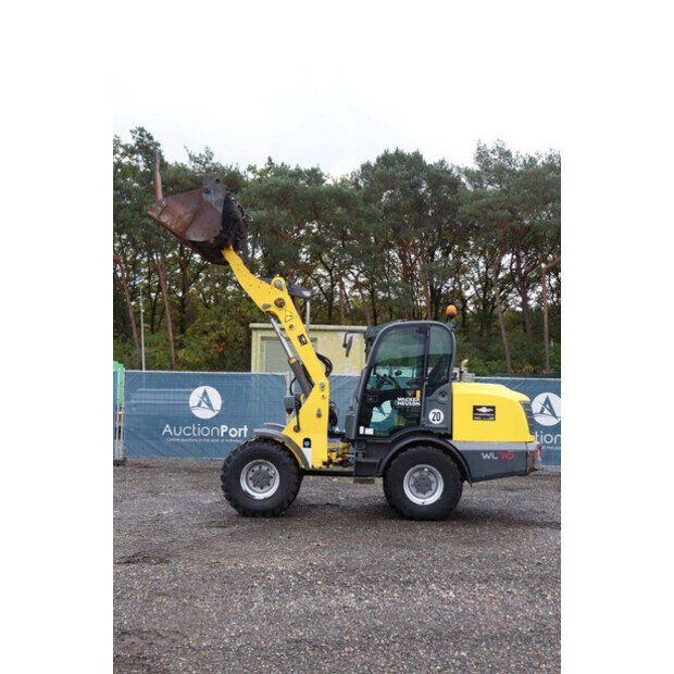 2018 نيوسون WL70-43204181