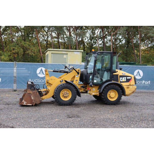 2015 كاتربيلر 906H2-43204186