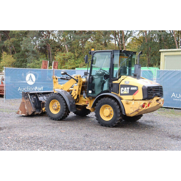 2015 كاتربيلر 906H2-43204188