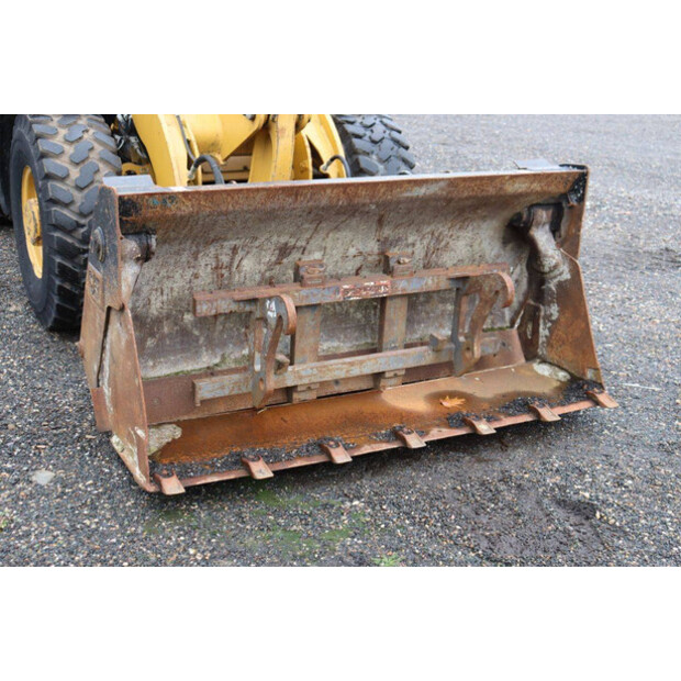 2015 كاتربيلر 906H2-43204196