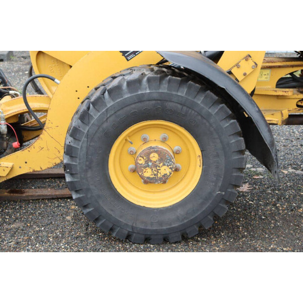 2015 كاتربيلر 906H2-43204204