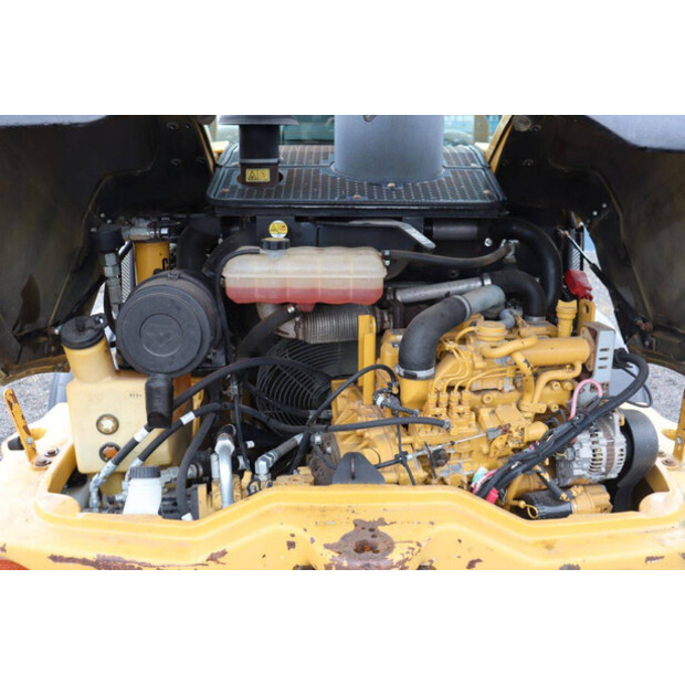 2015 كاتربيلر 906H2-43204209