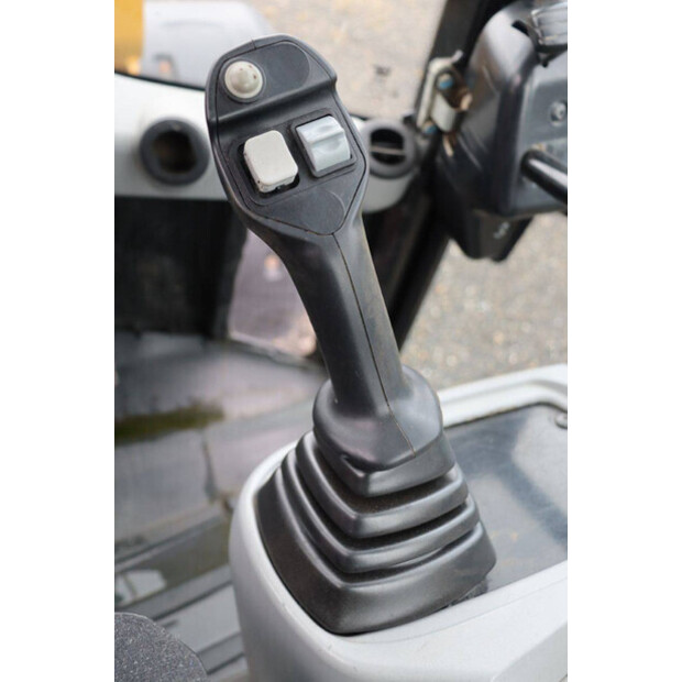 2015 كاتربيلر 906H2-43204218