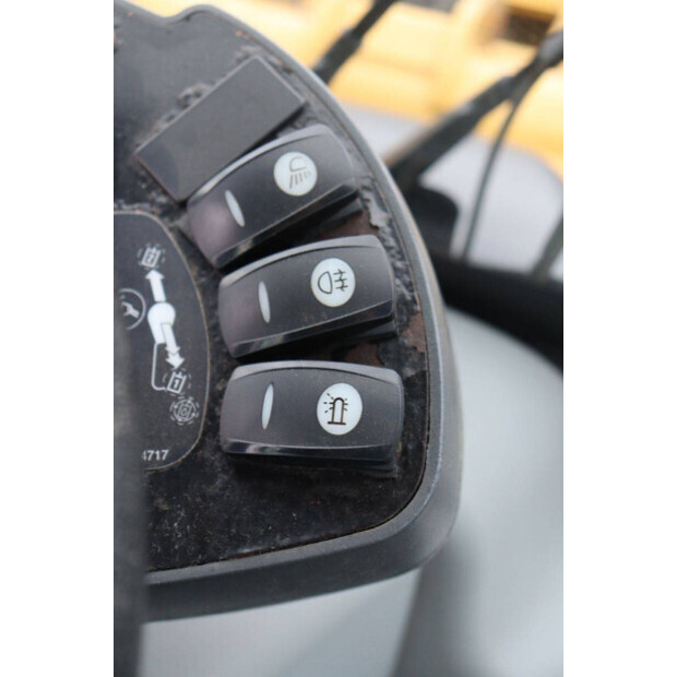 2015 كاتربيلر 906H2-43204222