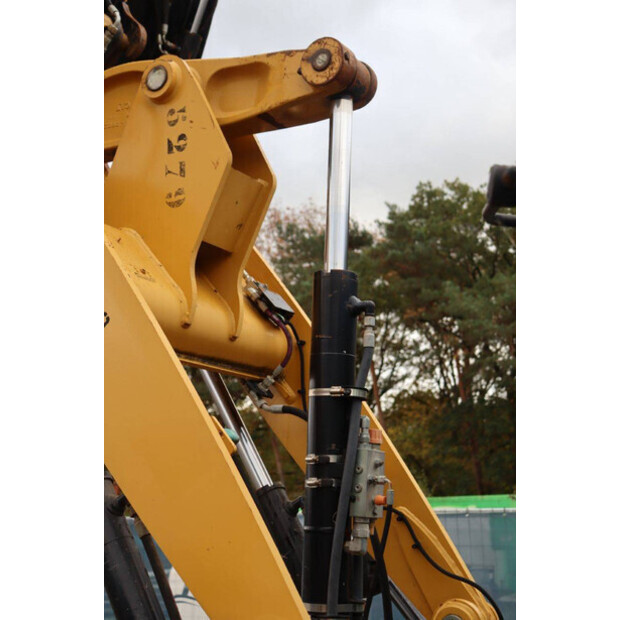 2015 كاتربيلر 906H2-43204229