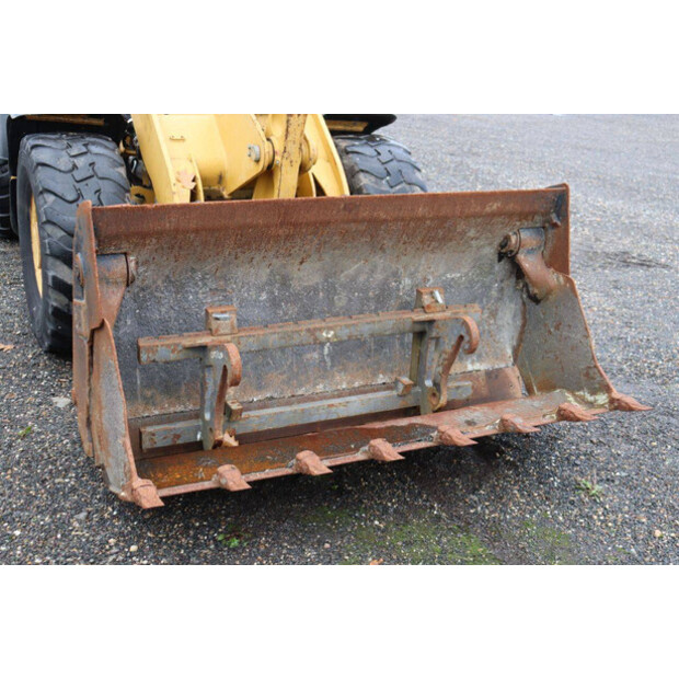 2011 Caterpillar 906H-43204368