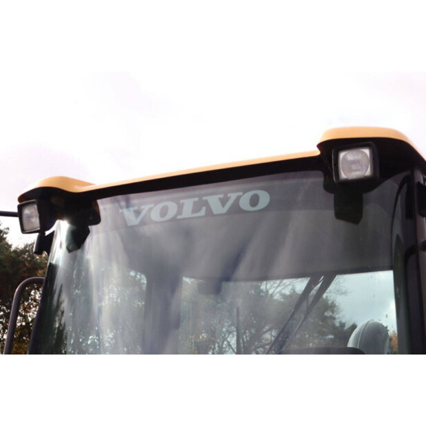 2016 فولفو L35G-43204417