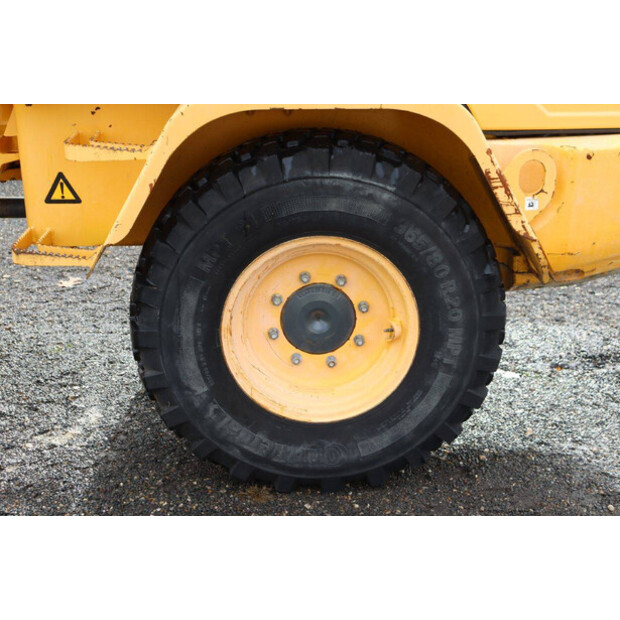 2016 فولفو L35G-43204420