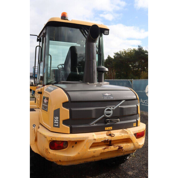 2016 فولفو L35G-43204421