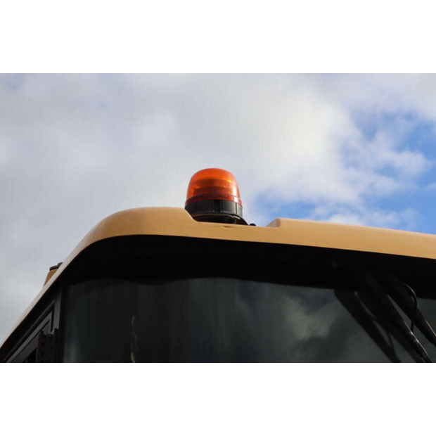 2016 فولفو L35G-43204422