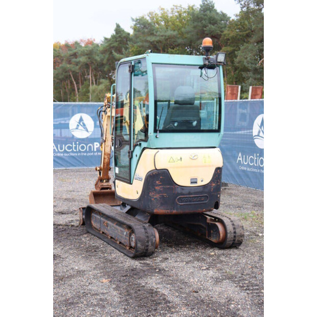 2015 YANMAR SV22-43204682