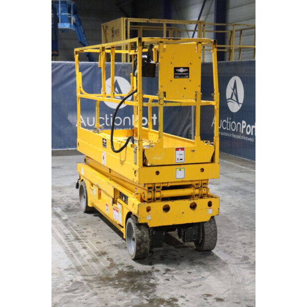 2011 Haulotte COMPACT 8-43204973