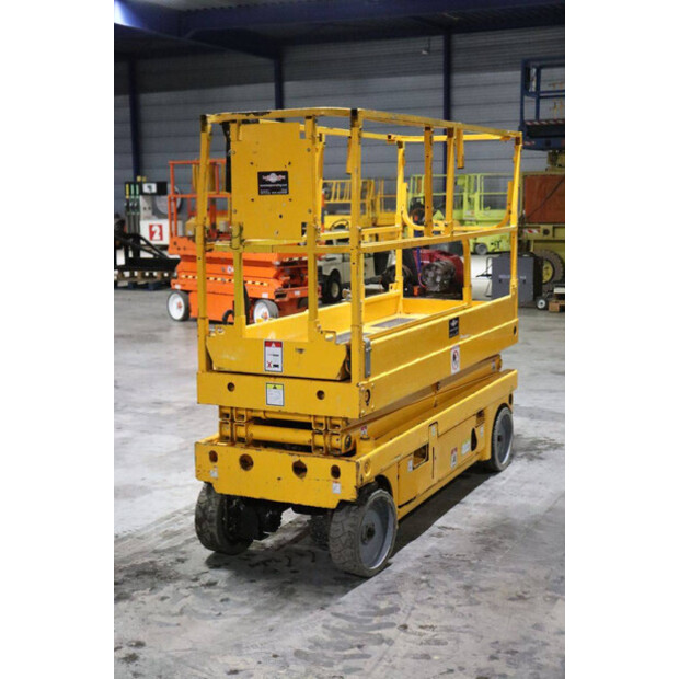 2011 Haulotte COMPACT 8-43204975