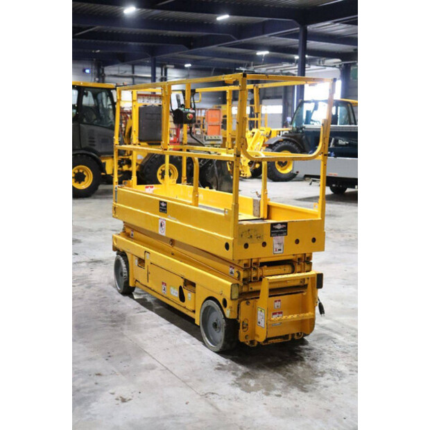 2011 Haulotte COMPACT 8-43204976