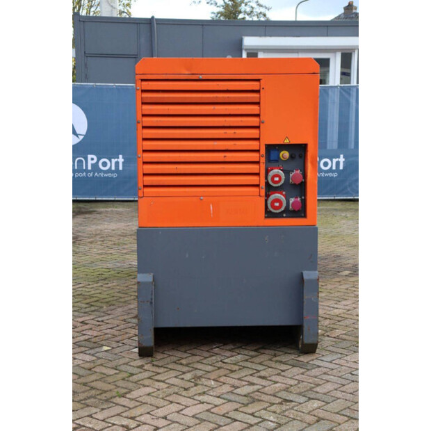 2011 Atlas-Copco QAS150-43205353