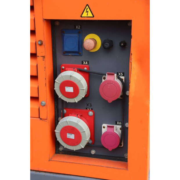 2011 Atlas-Copco QAS150-43205356