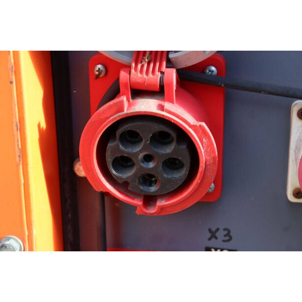 2011 Atlas-Copco QAS150-43205377