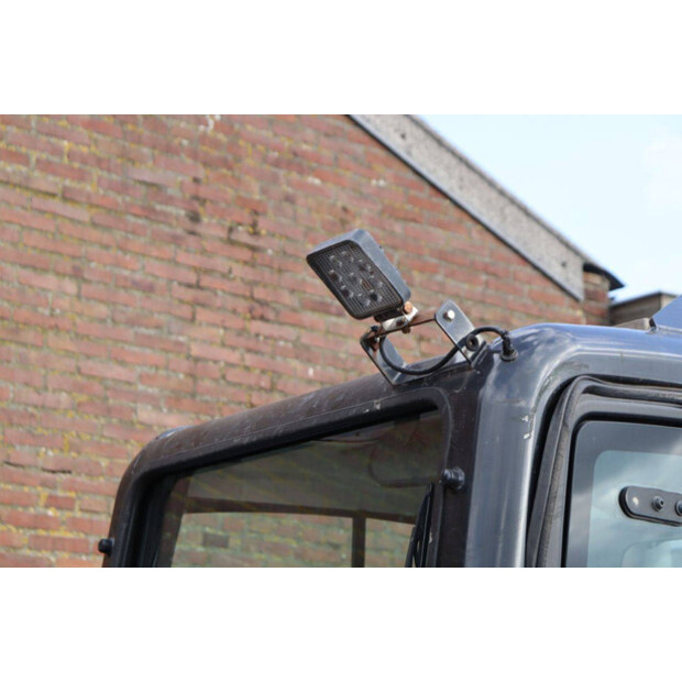 2015 تاكوتشي TB216-43206287