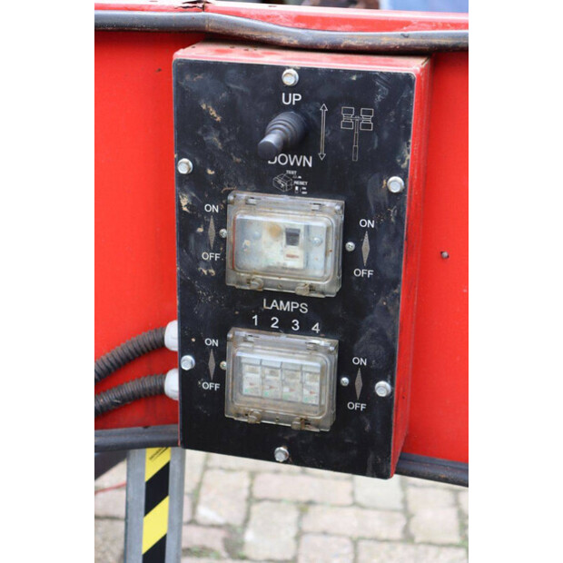 2010 Towerlight VB-9-43206727