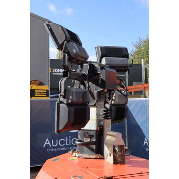 2010 Towerlight VB-9-43206742