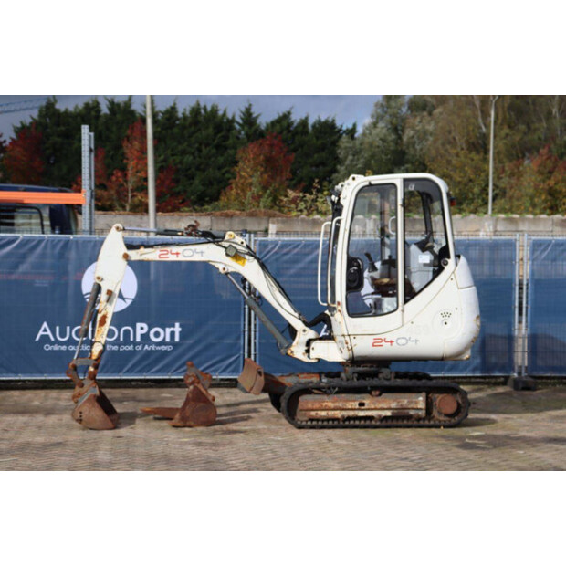 2011 Neuson 2404-43206789