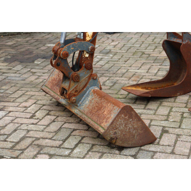 2011 Neuson 2404-43206797