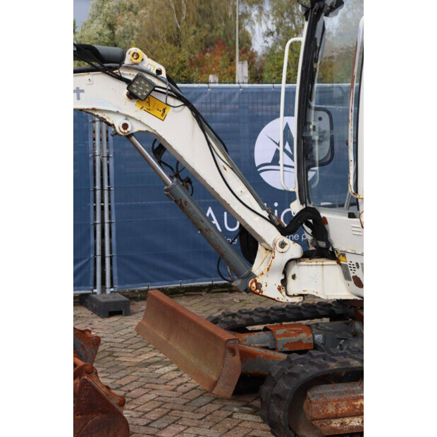 2011 Neuson 2404-43206804