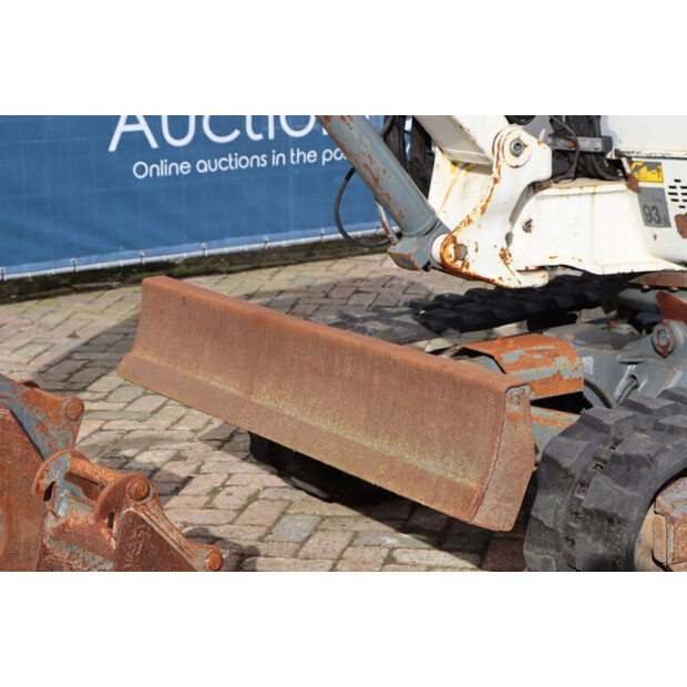 2011 Neuson 2404-43206805