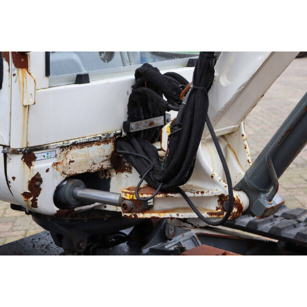 2011 Neuson 2404-43206810