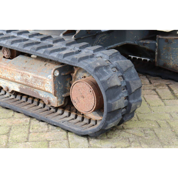 2011 Neuson 2404-43206813