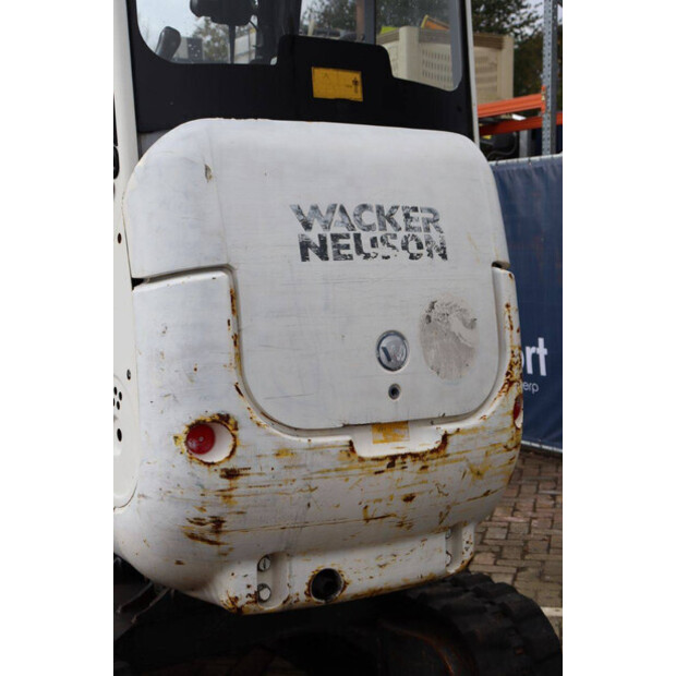 2011 Neuson 2404-43206815