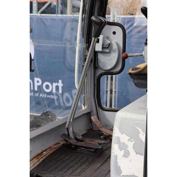 2011 Neuson 2404-43206826