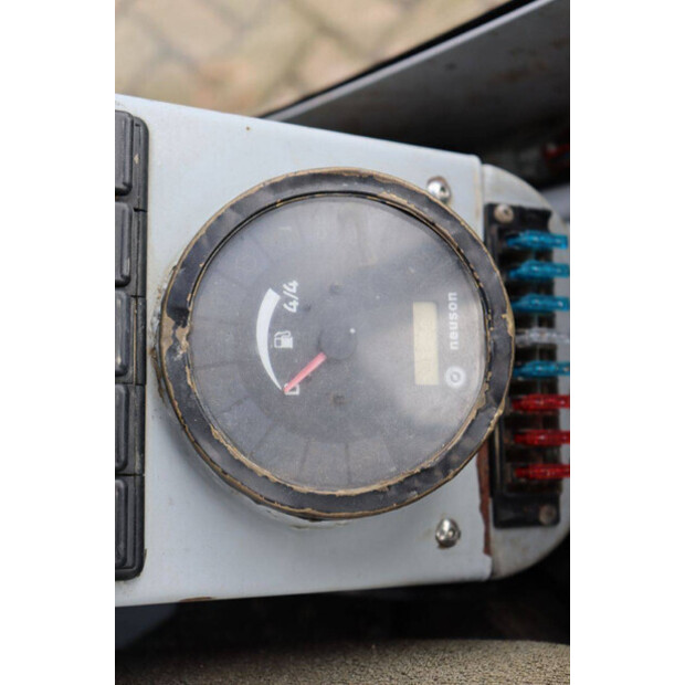 2011 Neuson 2404-43206832