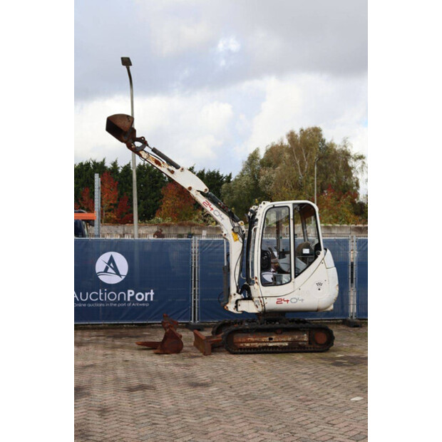 2011 Neuson 2404-43206836