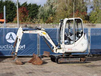 صورة ل 2011 نيوسون 2003 RD