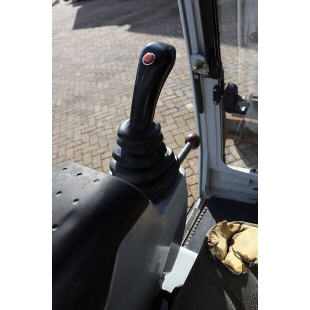 2011 Neuson 2003 RD-43206878