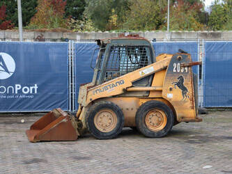 Image de CHARGEUSES SUR PNEUS 2007 MUSTANG 2054