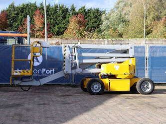 صورة ل رافعات سلة مفصلية 1999 جيني Z-45/22