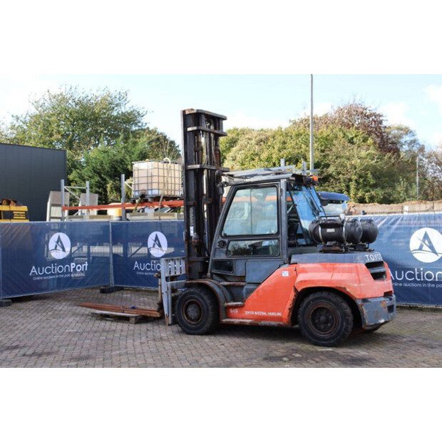 2020 Toyota 8FG70N-43207022