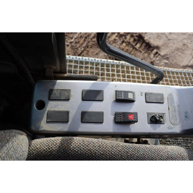 2010 Doosan DX225LC-43207512