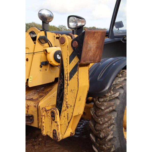 2005 كاتربيلر TH580B-43207541