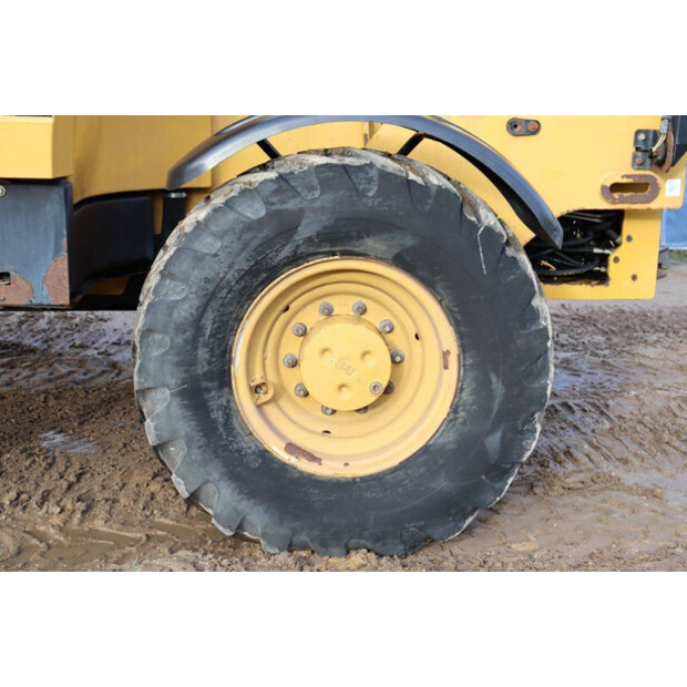 2005 كاتربيلر TH580B-43207545