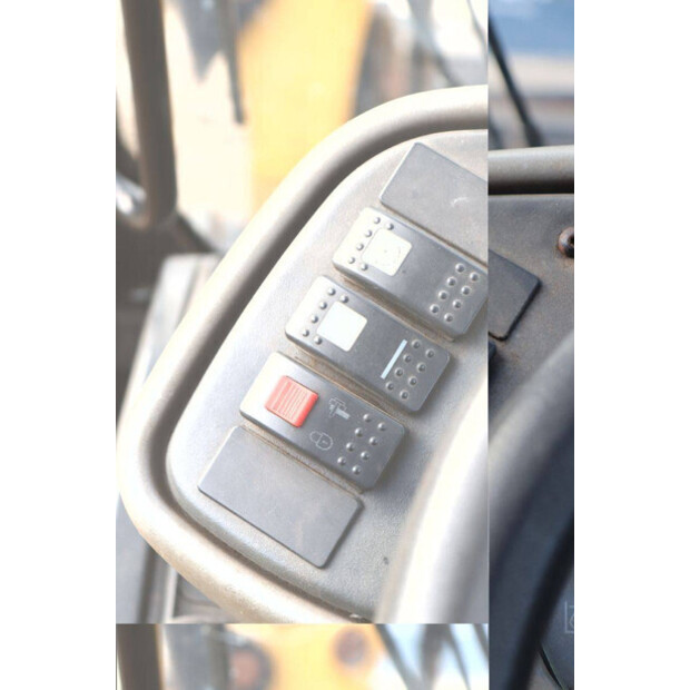 2005 كاتربيلر TH580B-43207575