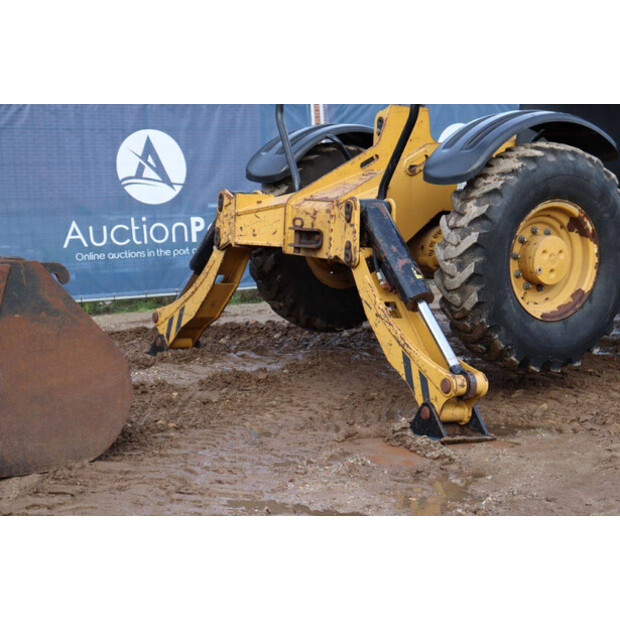 2005 كاتربيلر TH580B-43207577