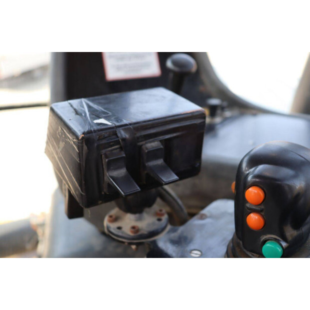 2005 CHALLENGER TG 2104 DU-43207694