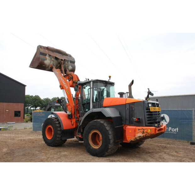 2011 Hitachi ZW250-43207737