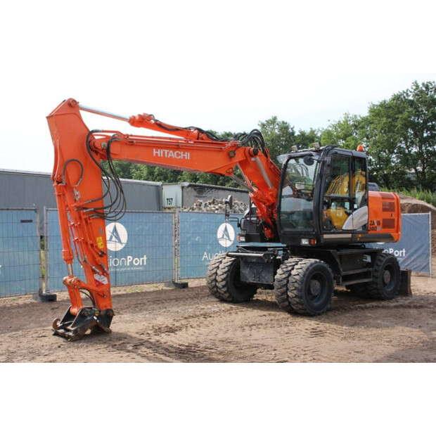 2016 هيتاشى ZX140W-5B-43207746