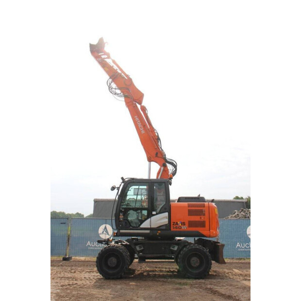 2016 هيتاشى ZX140W-5B-43207780