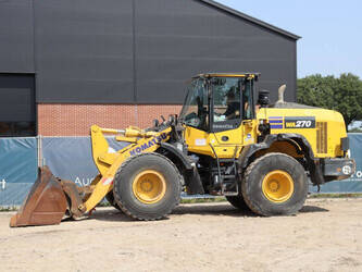 صورة ل شيولات 2021 كوماتسو WA270-8E0